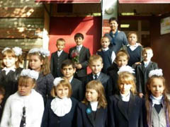 В библиотеке №3 им.В.Гордейчева состоялась встреча учащихся школ микрорайона с воронежским поэтом В.В.Будаковым