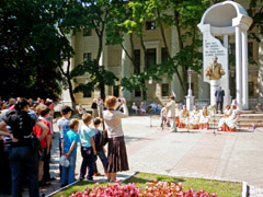 «День Пушкина бесконечен в народе»