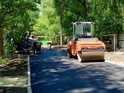 В Ленинском районе продолжается ремонт дворовых территорий