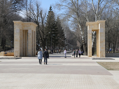 Въезд на парковку Воронежского центрального парка будет закрыт в ночное время