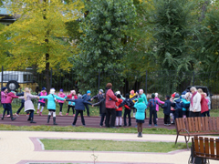 Городские спортивные акции во дворах продолжаются