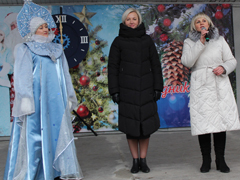 В Левобережном районе состоялось открытие районной новогодней елки