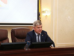 Александр Гусев провел планерное совещание Александр Гусев провел планерное совещание