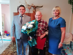 В Коминтерновском районе поздравили с 90-летним юбилеем ветерана Великой Отечественной войны В Коминтерновском районе поздравили с 90-летним юбилеем ветерана Великой Отечественной войны