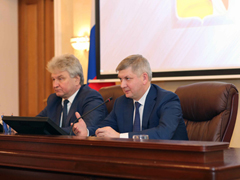 Александр Гусев провел планерное совещание