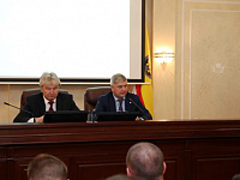 Александр Гусев провел очередное планерное совещание