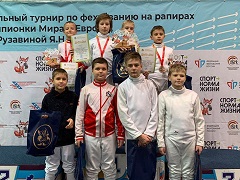 Воронежский фехтовальщик взял золото межрегионального турнира