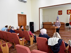 В Ленинском районе прошло заседание клуба ЖКХ