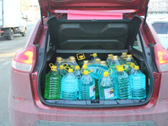 В Советском районе прошел рейд по точкам продажи «незамерзайки» В Советском районе прошел рейд по точкам продажи «незамерзайки»