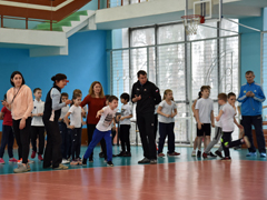 Школьники Железнодорожного района приняли участие в «Веселых стартах»