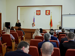 В Ленинском районе рассмотрели результаты работы с обращениями граждан В Ленинском районе рассмотрели результаты работы с обращениями граждан