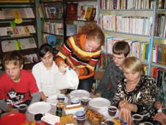 Праздничный вечер в библиотеке №11, посвящённый Дню Матери