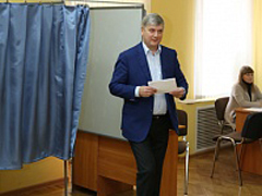 Муниципальная исполнительная власть с задачей обеспечения процесса голосования жителей города справилась успешно