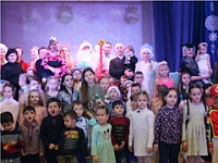 В Воронеже состоялась «Интернациональная новогодняя елка»