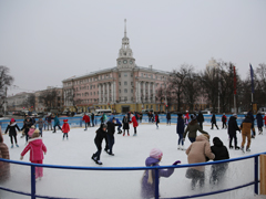 Каток на площади Ленина откроется 2 декабря Каток на площади Ленина откроется 2 декабря