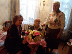 В Коминтерновском районе поздравили со 100-летним юбилеем одну из долгожительниц В Коминтерновском районе поздравили со 100-летним юбилеем одну из долгожительниц