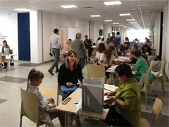 В общеобразовательной школе №107 на улице Остужева стартовал официальный прием детей