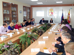 В Центральном районе рассмотрели проблемы уборки тротуаров на территории района в зимний период В Центральном районе рассмотрели проблемы уборки тротуаров на территории района в зимний период