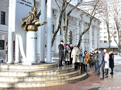 В Ленинском районе почтили память великого русского поэта