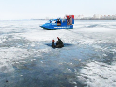 За прошедшие выходные в Воронеже спасли двух рыбаков