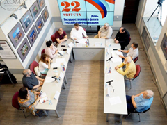 Круглый стол, посвященный Дню Государственного флага Российской Федерации