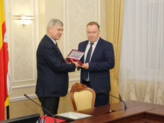 Юрий Бавыкин награжден почётным знаком облправительства Юрий Бавыкин награжден почётным знаком облправительства