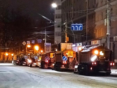 Более 2,5 тысяч тонн пескосмеси израсходовали комбинаты благоустройства прошедшей ночью Более 2,5 тысяч тонн пескосмеси израсходовали комбинаты благоустройства прошедшей ночью